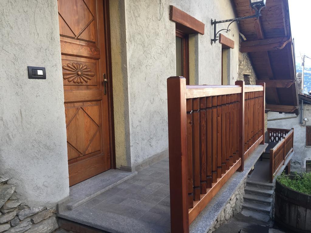 Appartamento Le Bourneau Aosta Bagian luar foto